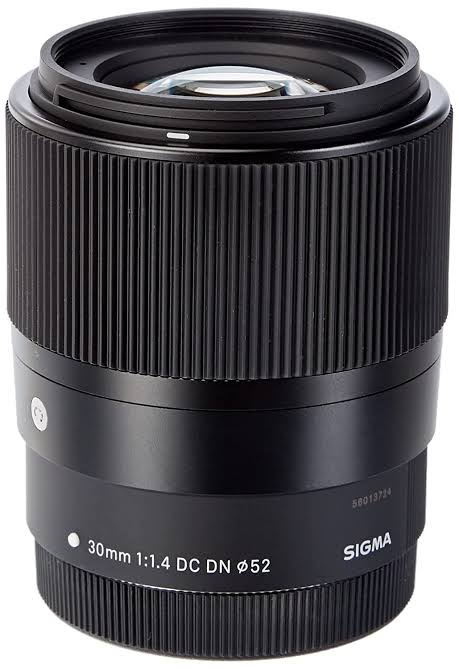 Sigma (fuji) 30mm F1.4 DC DN